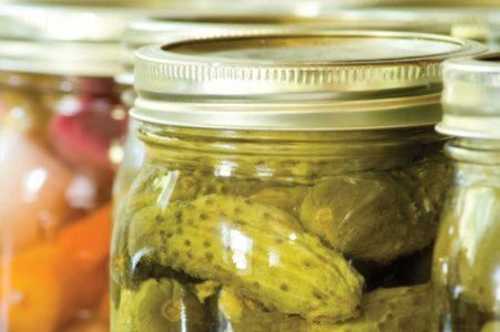 Pickle Canning Recipes: Crispy Dill Pickles